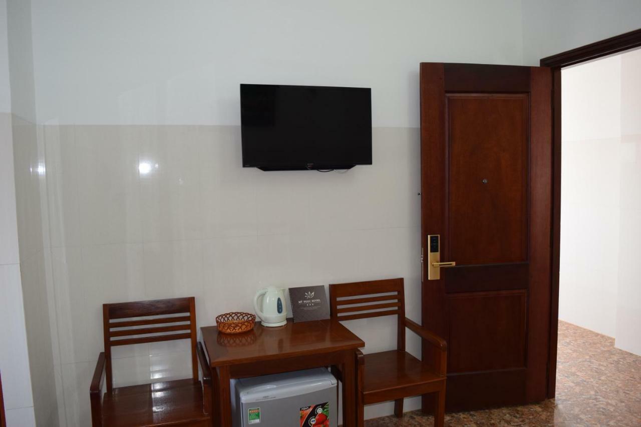 Khách Sạn Mỹ Ngọc Buon Ma Thuot Exterior foto
